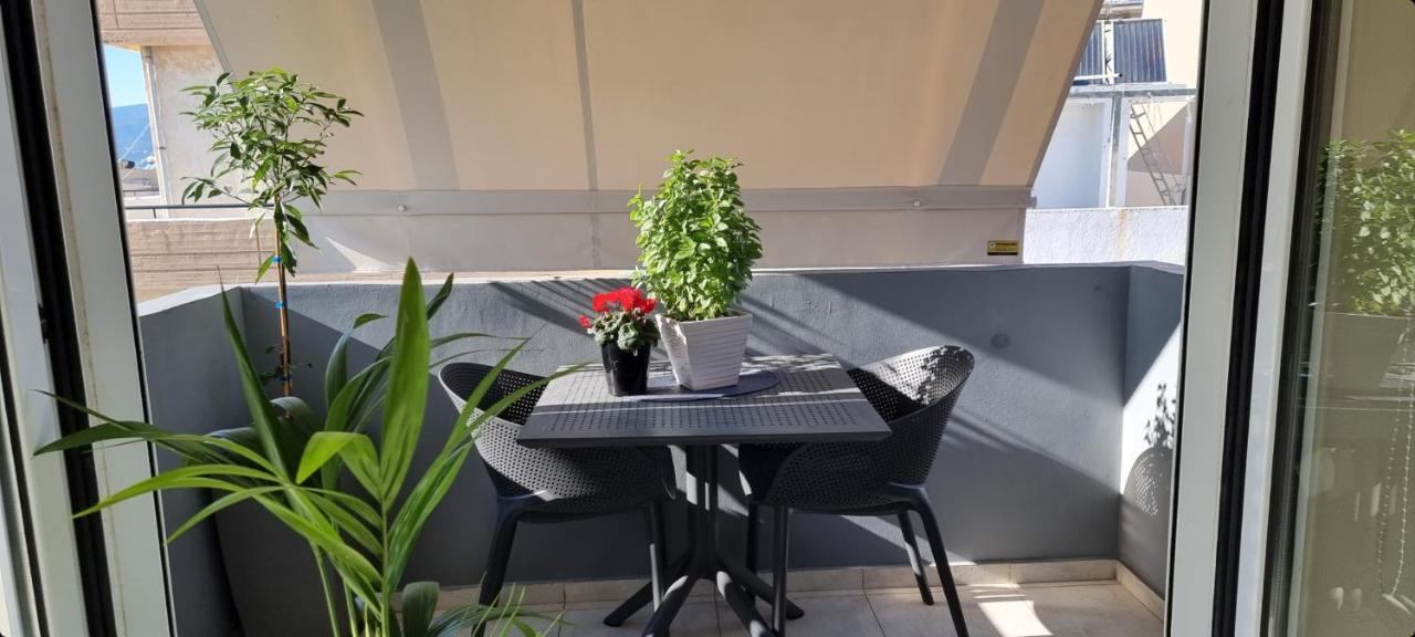 Bright & Modern Apt With View كاندية المظهر الخارجي الصورة