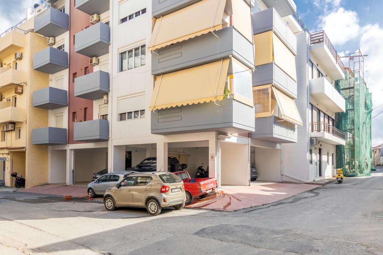 Bright & Modern Apt With View كاندية المظهر الخارجي الصورة